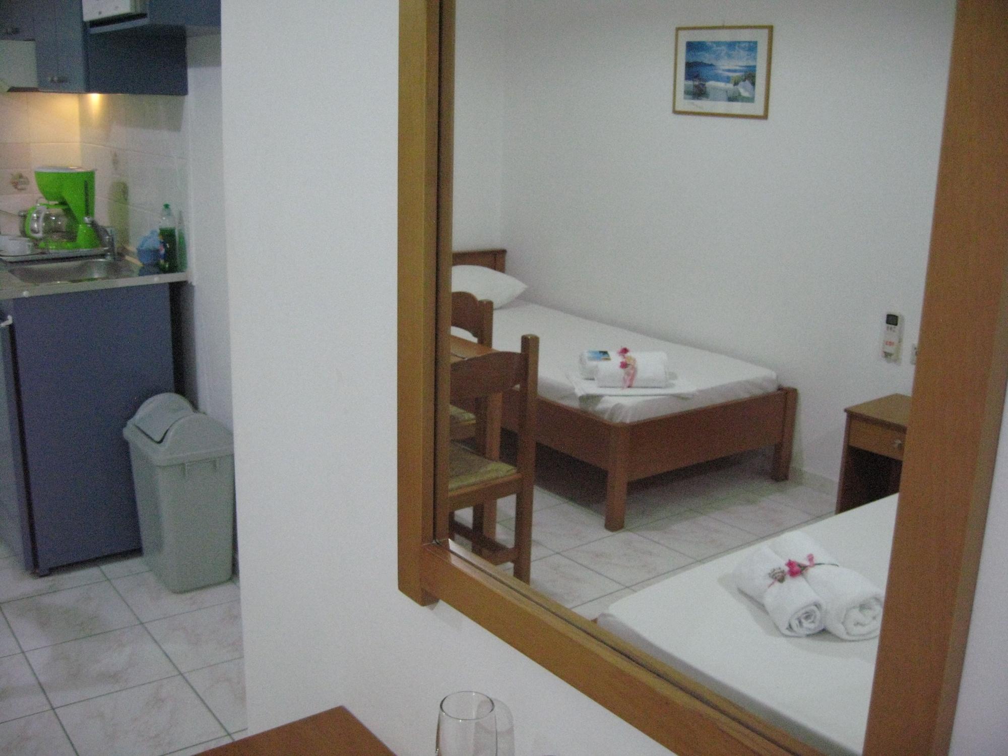 Despina Studios Agia Marina  Ngoại thất bức ảnh